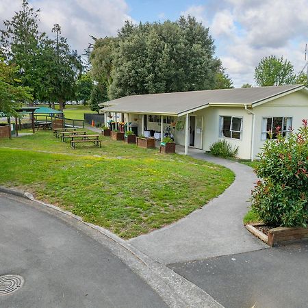 Mawley Holiday Park Masterton Exterior foto